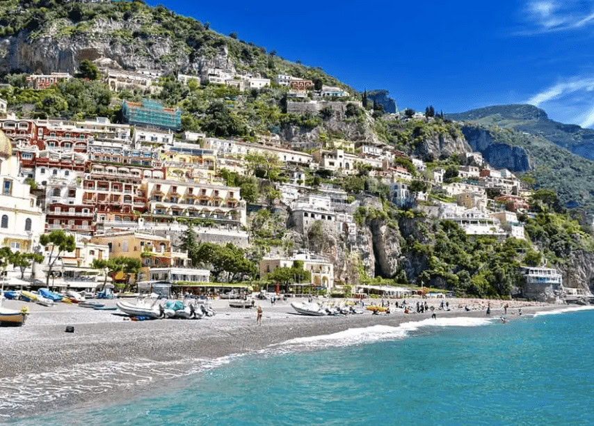 otel na more v Amalfi Italiya