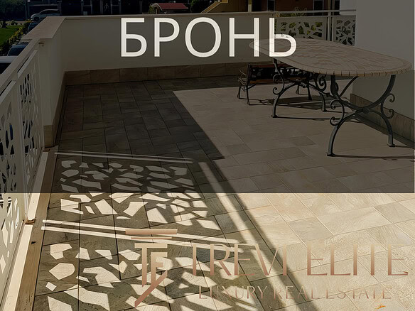 Современная уютная квартира с просторным балконом и видом на жилой комплекс, идеально подходящая для комфортной жизни и отдыха. Высокие стандарты строительства и отличное расположение обеспечивают комфорт и безопасность.