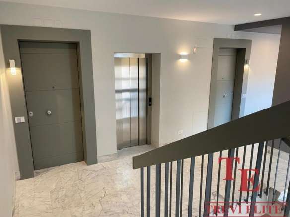 novaya kvartira v tsentre rima (1)