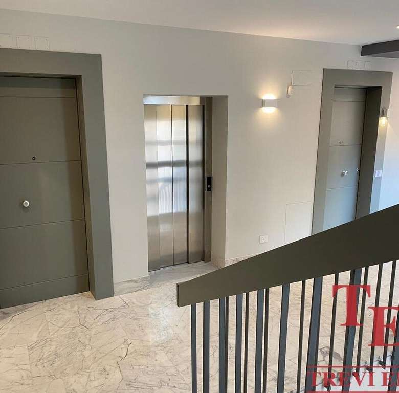 novaya kvartira v tsentre rima (1)