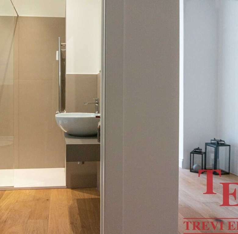 novaya kvartira v tsentre rima (14)