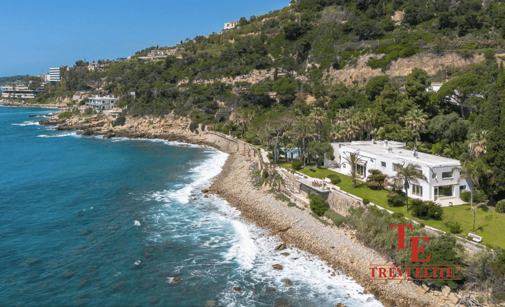 kupit villu v Ligurii Italiya