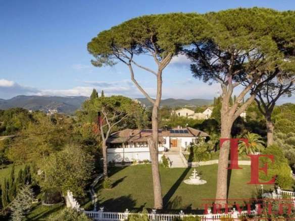 villa s bassejnim v italii lazio rieti (17)