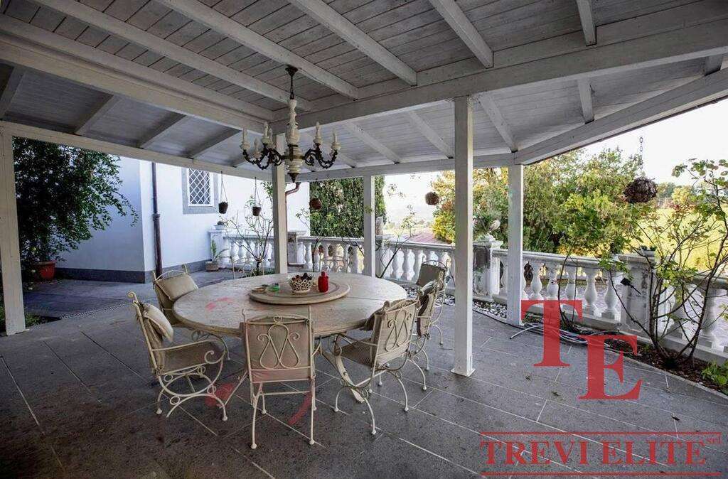 villa s bassejnim v italii lazio rieti (7)