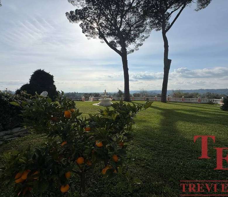 villa v lazio s bassejnom (2)