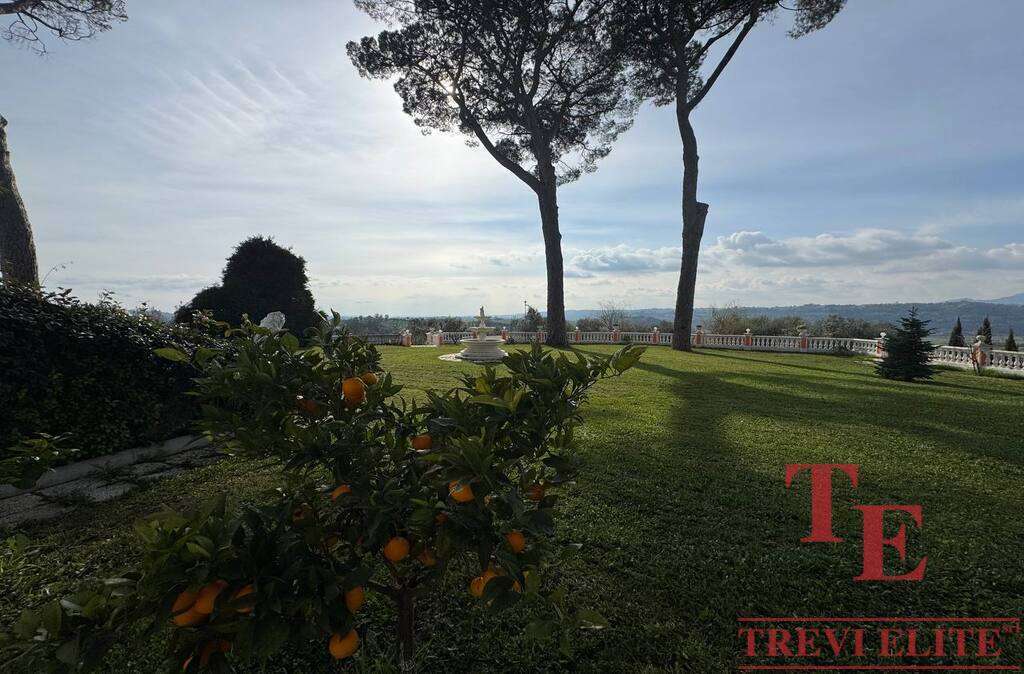 villa v lazio s bassejnom (2)