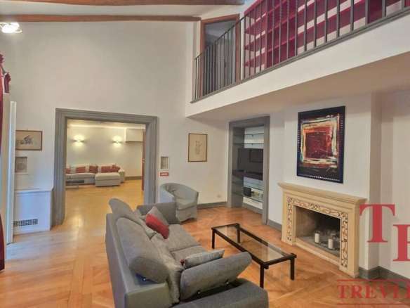 apartamenty raydom s fontanom trevi (5)