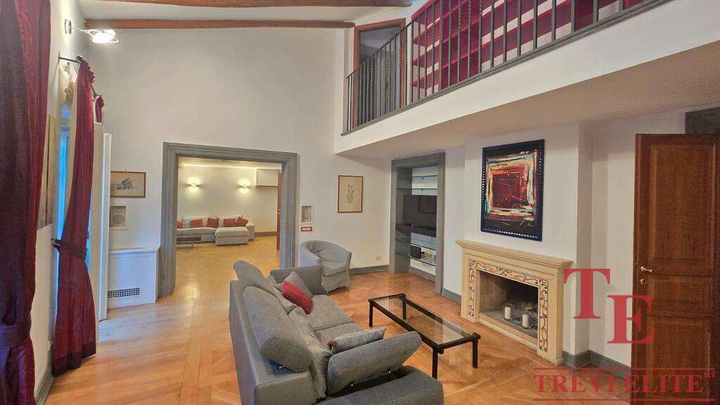 apartamenty raydom s fontanom trevi (5)