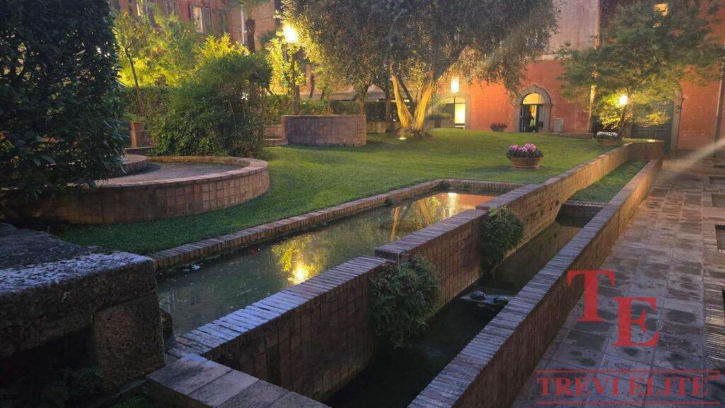 apartamenty raydom s fontanom trevi (7)