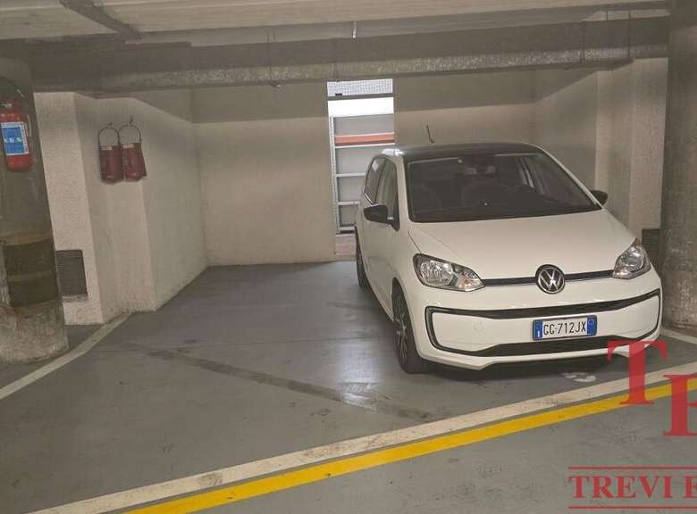 apartamenty raydom s fontanom trevi (9)