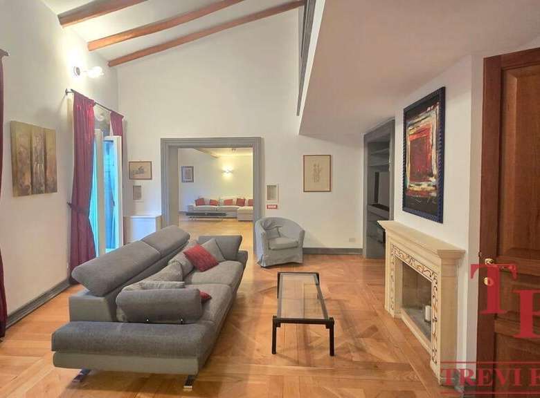 apartamenty ryadom s fontanom trevi (5)