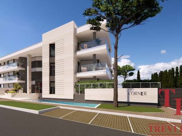 Стильный современный жилой комплекс с просторными квартирами, зеленой территорией и охраной. Идеально подходит для тех, кто ценит комфорт и элитное жилье в престижном районе.