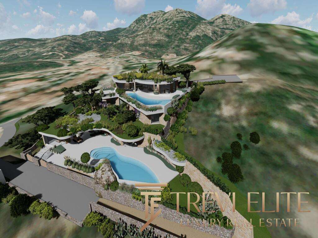 Эксклюзивный пентхаус с панорамным бассейном и садами на холме в живописной местности, великолепный вид на горы, современный дизайн, премиальная недвижимость в Италии и по всему миру.