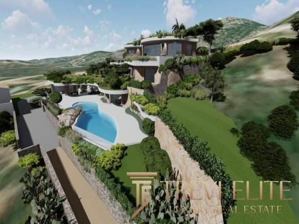 Высококлассная роскошная вилла на холме с современным дизайном, бассейном и ухоженным ландшафтом, окруженная природой. Идеальный дом для ценителей эксклюзивной недвижимости и уединения.