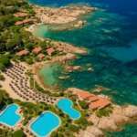 Элитный прибрежный курорт с бассейнами, зелеными зонами и видом на море, эксклюзивное предложение недвижимости от агентства Треви Элит.