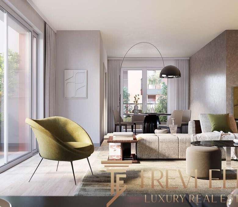Роскошная гостиная с большими панорамными окнами, современным интерьером и уютной атмосферой, идеально подходящая для проживания в элитных апартаментах, предлагаемых агентством Треви Элит.