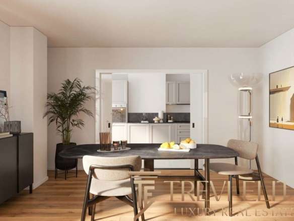 Элегантная современная гостиная с обеденной зоной, светлыми стенами, художественными фотографиями и минималистичным декором, идеально подходящая для роскошного жилья высокого класса.