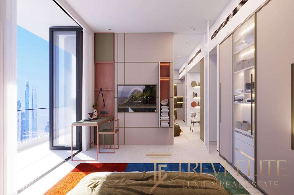 Стильная современная квартира с панорамным видом на город, светлыми интерьерами и уютной зоной отдыха на балконе. Идеальное жилье для ценителей роскоши и комфорта.