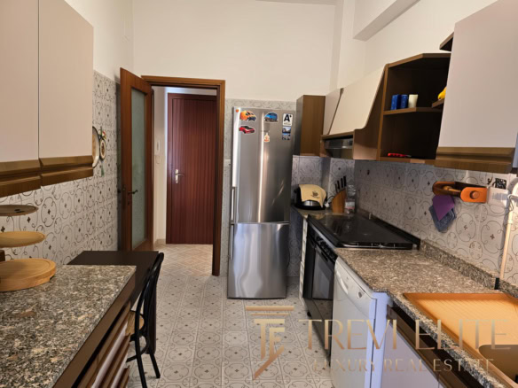 Файл: modern-kitchen-tri-level-apartment-moscow.jpg.