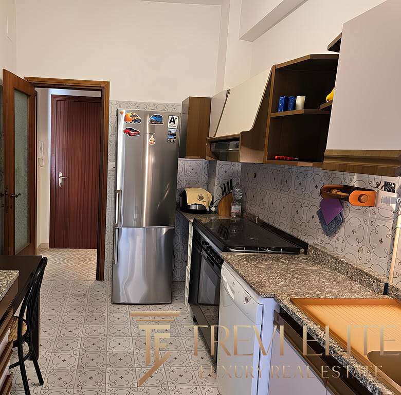 Файл: modern-kitchen-tri-level-apartment-moscow.jpg.