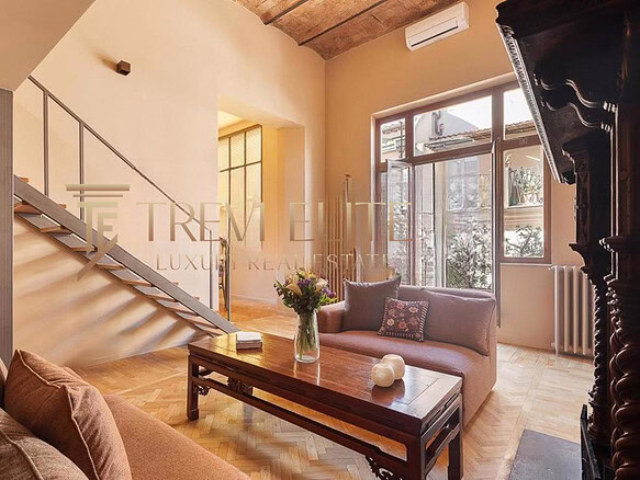 kvartira okolo kolizeya s terrasoy (1)