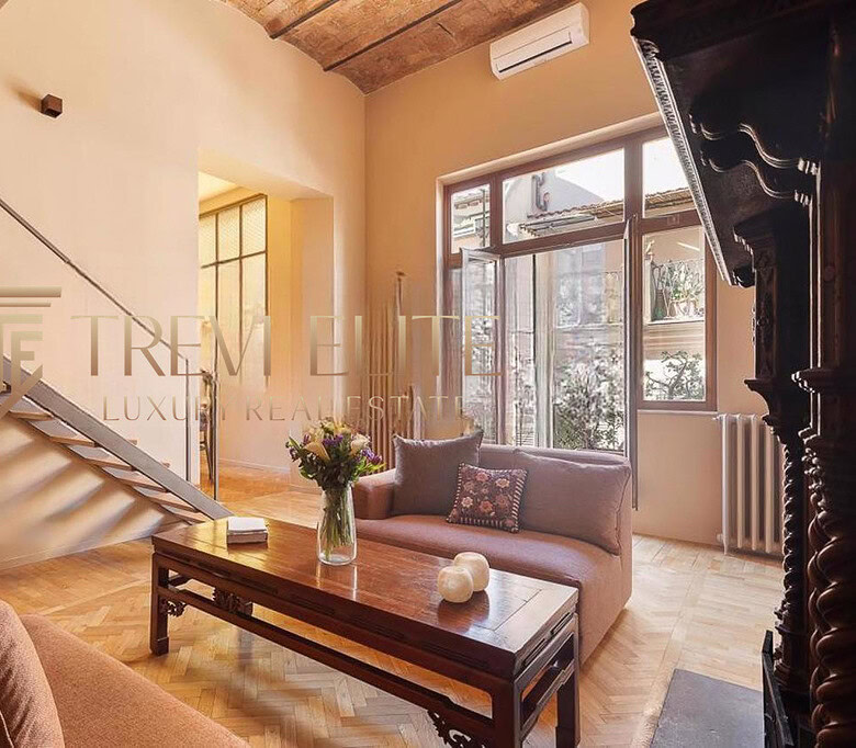 kvartira okolo kolizeya s terrasoy (1)