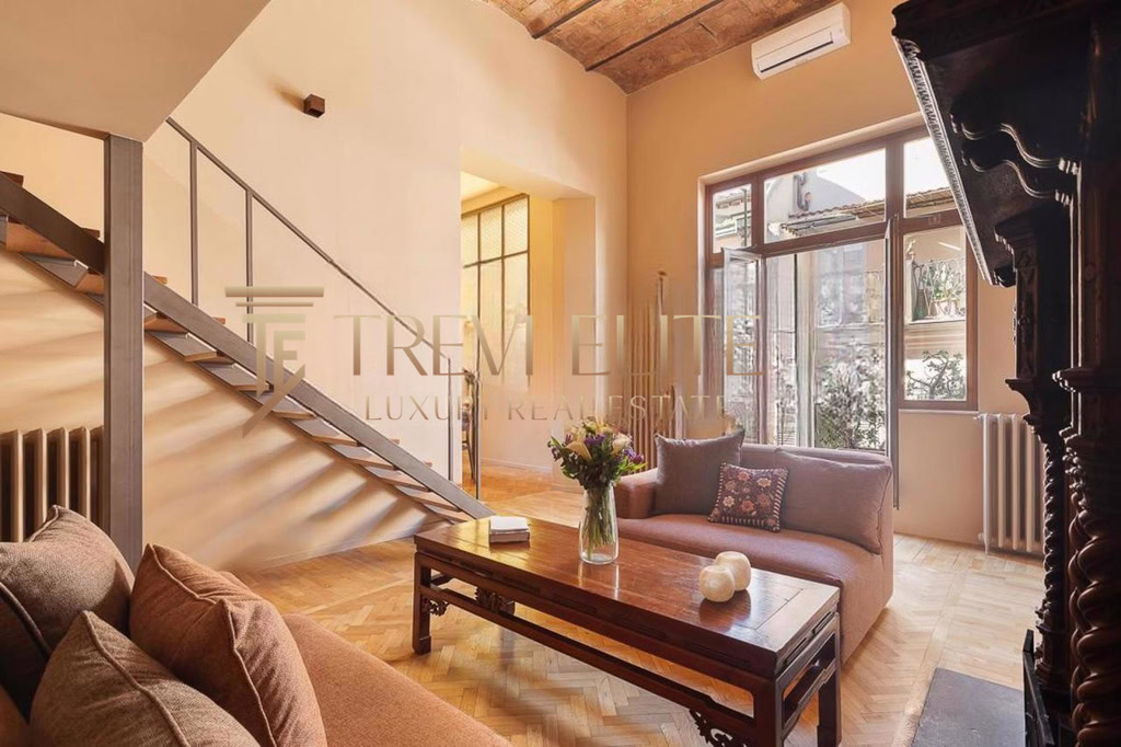 kvartira okolo kolizeya s terrasoy (1)