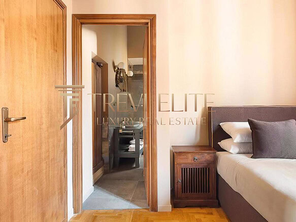 kvartira okolo kolizeya s terrasoy (12)