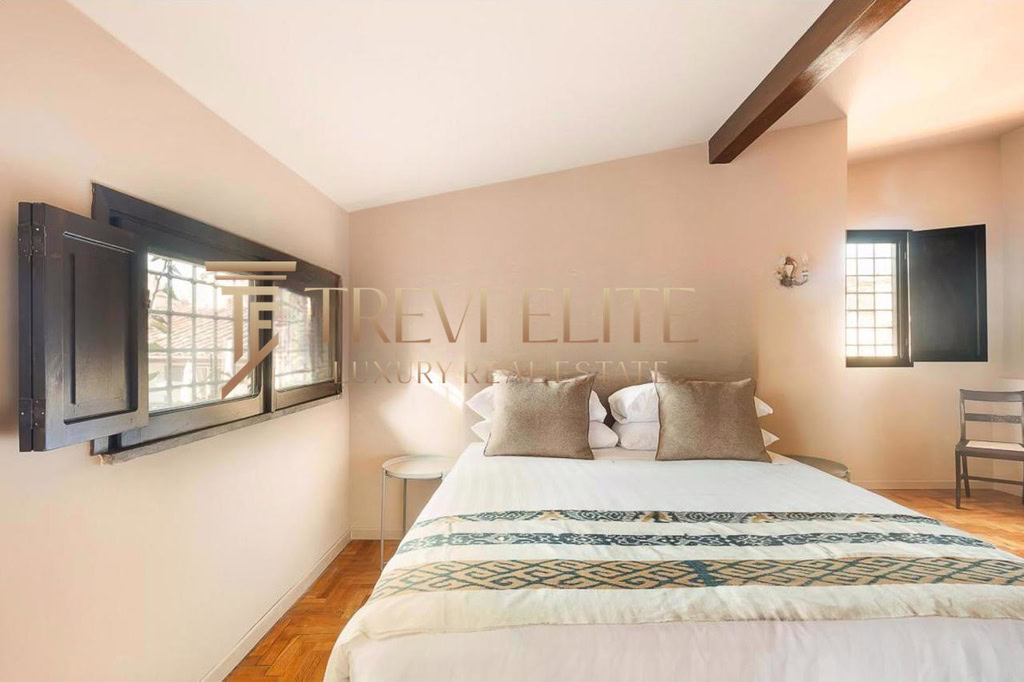 kvartira okolo kolizeya s terrasoy (18)