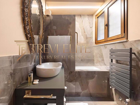 kvartira okolo kolizeya s terrasoy (20)