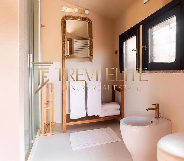 kvartira okolo kolizeya s terrasoy (21)