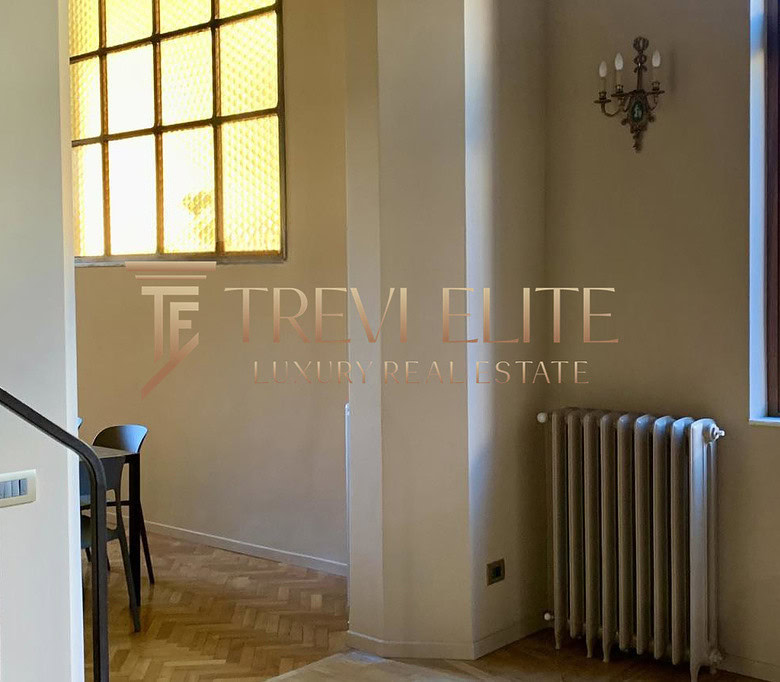 kvartira okolo kolizeya s terrasoy (23)