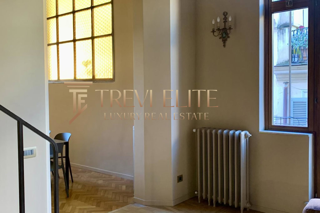 kvartira okolo kolizeya s terrasoy (23)