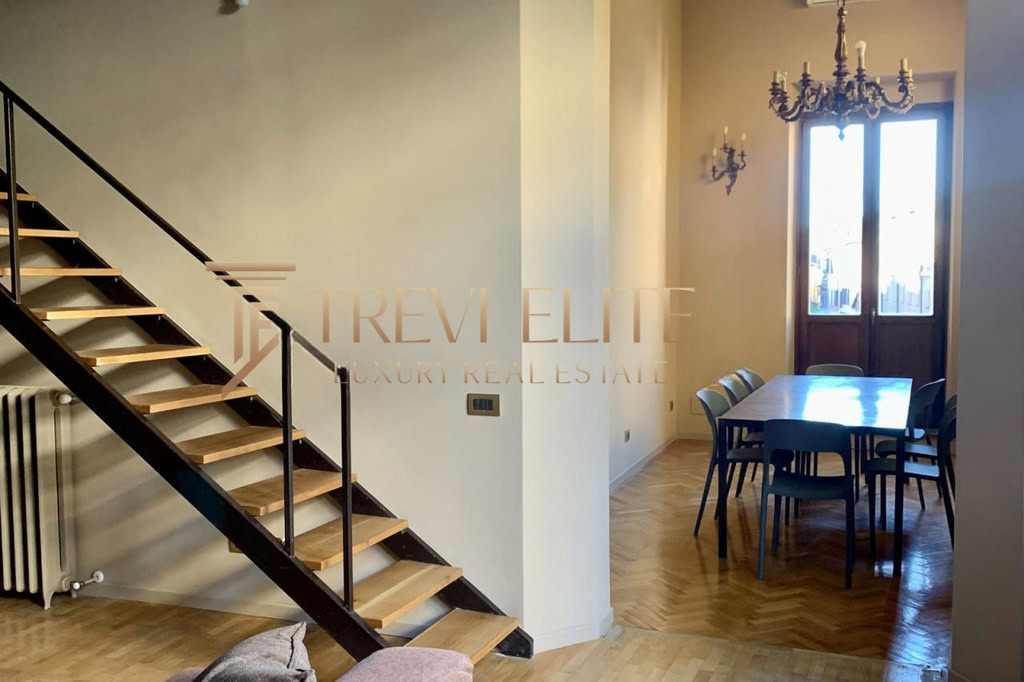 kvartira okolo kolizeya s terrasoy (24)