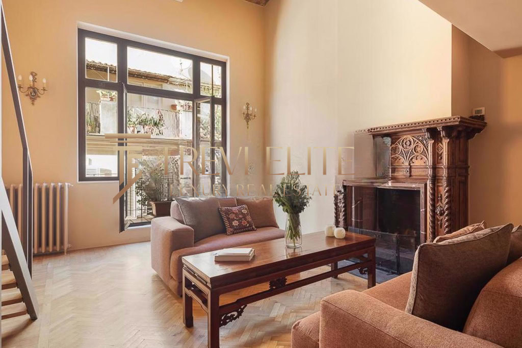 kvartira okolo kolizeya s terrasoy (3)