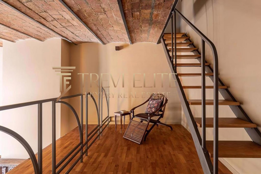 kvartira okolo kolizeya s terrasoy (9)