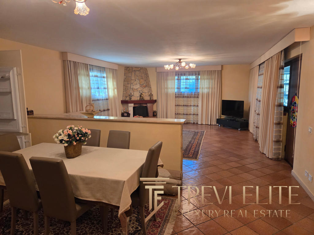 villa fonte nuova 18