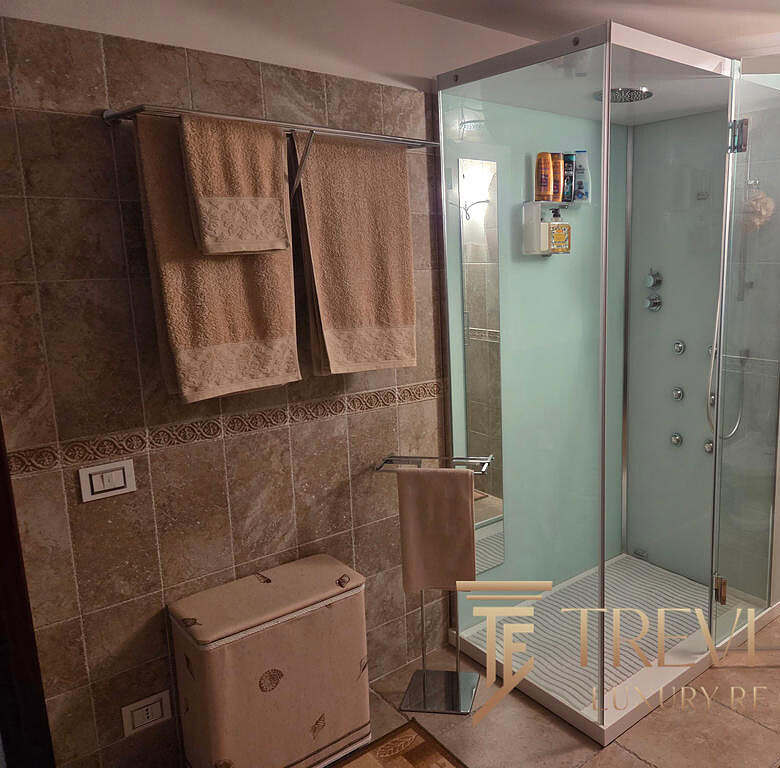 villa fonte nuova 37