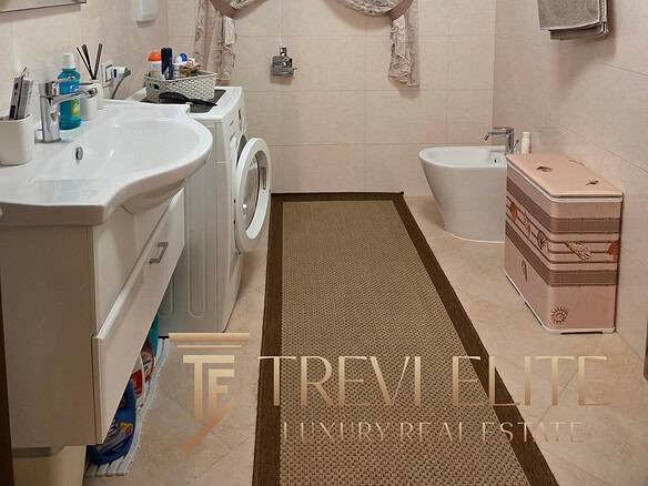 villa fonte nuova 42