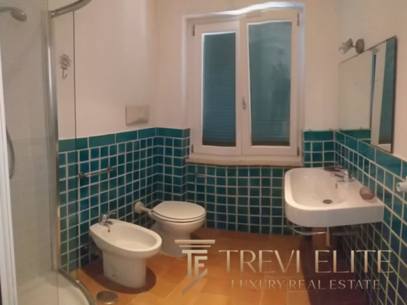 villa s bassejnom ryadom s peschanym plyazhem (14)