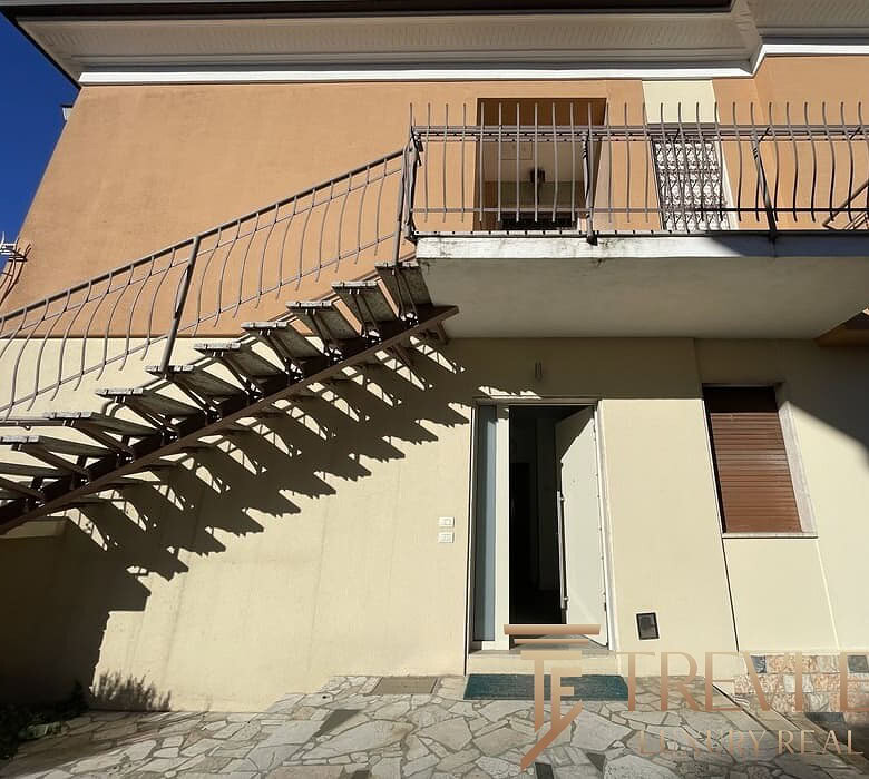 kvartira na ozere garda italia 15