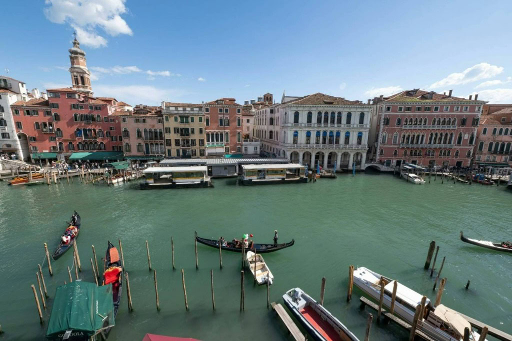 kvartira v venezii s vidom na kanal