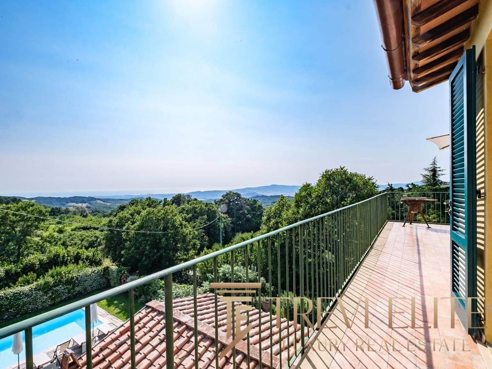 toskanskaya villa s bassejnom (24)