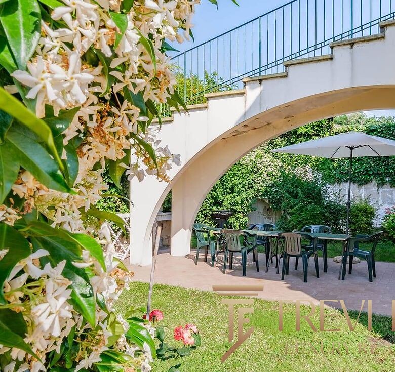 toskanskaya villa s bassejnom (7)