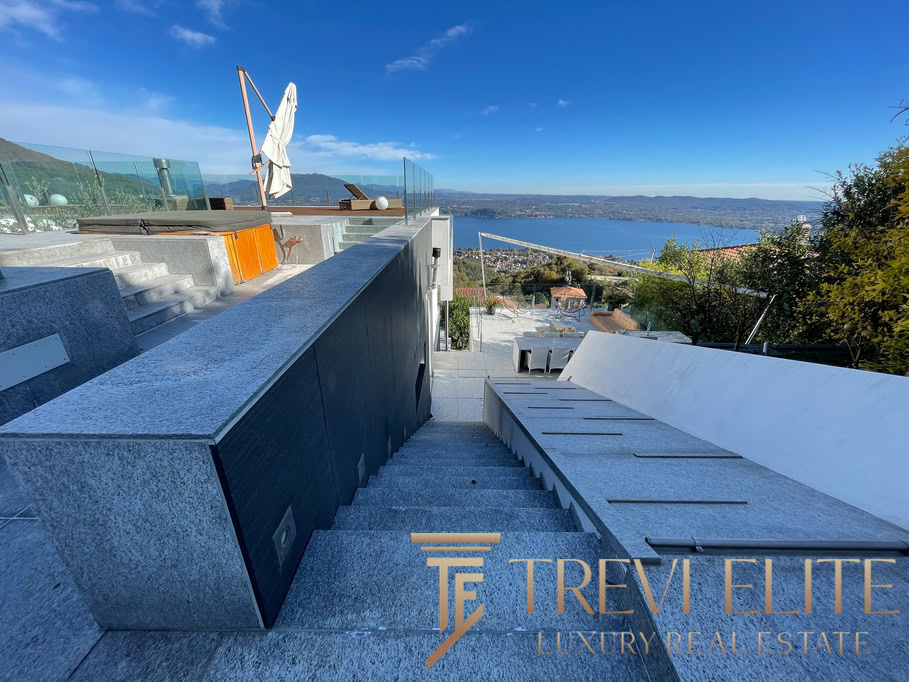 villa na ozere madzhore13