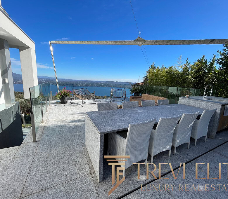 villa na ozere madzhore14