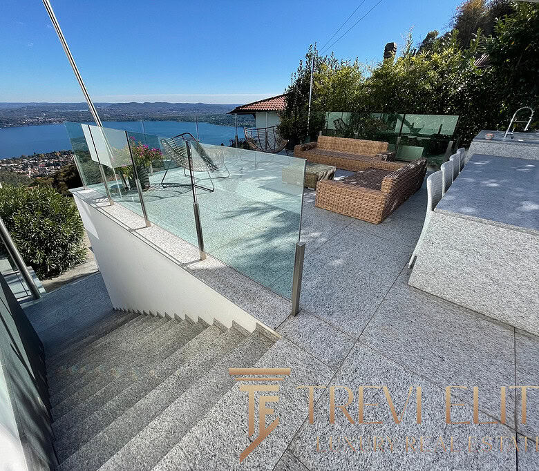 villa na ozere madzhore16