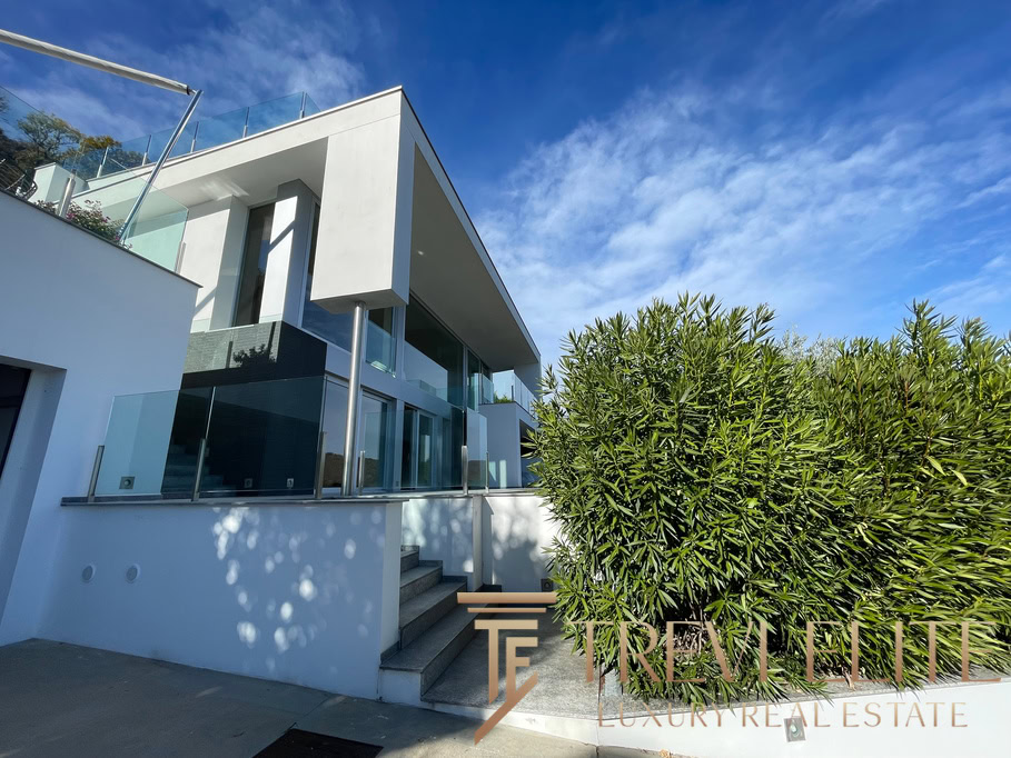 villa na ozere madzhore22