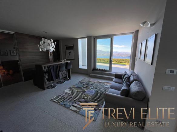 villa na ozere madzhore23