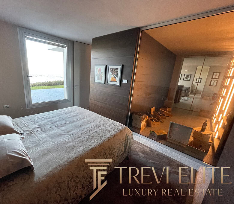 villa na ozere madzhore30